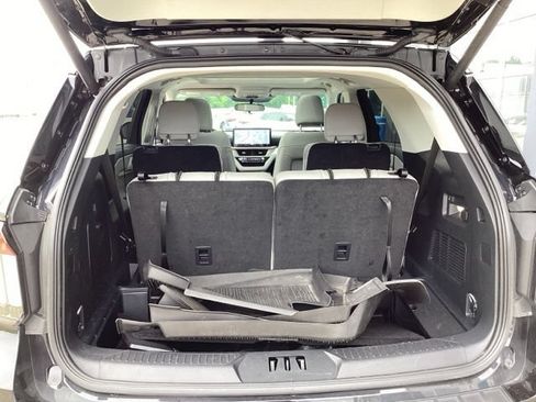 Used 2025 Ford Explorer Active w/ Active Comfort Package AWD/4WD image 14