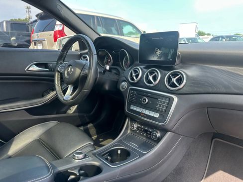 Used 2018 Mercedes-Benz CLA 250 4MATIC image 24