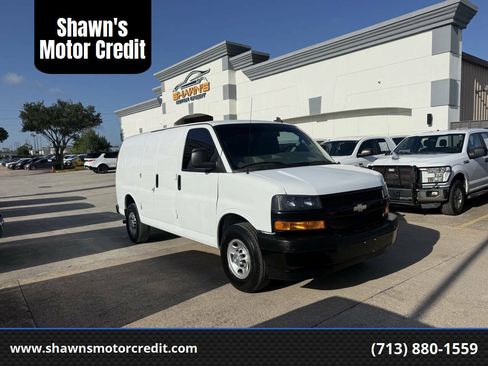 Used 2020 Chevrolet Express 2500 w/ Driver Convenience Package RWD image 1