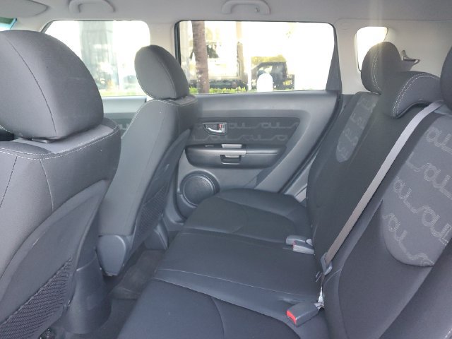 Used 2013 Kia Soul + w/ Audio Pkg FWD image 9