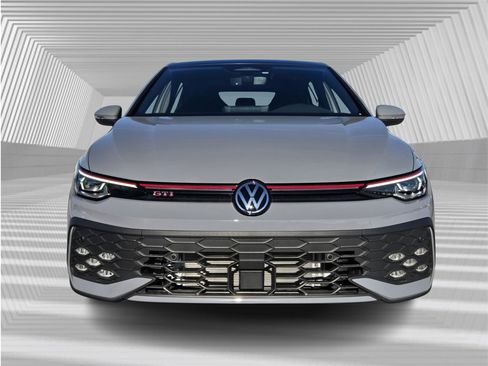 New 2026 Volkswagen GTI SE image 3
