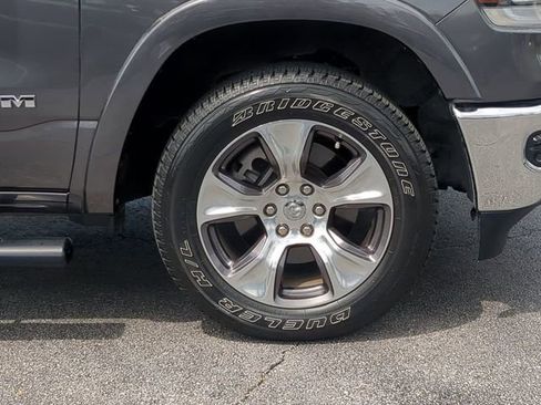 Used 2019 RAM 1500 Laramie AWD/4WD image 11