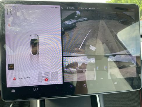 Used 2021 Tesla Model Y Long Range image 14