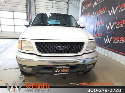 Used 2001 Ford F150 XLT image 2