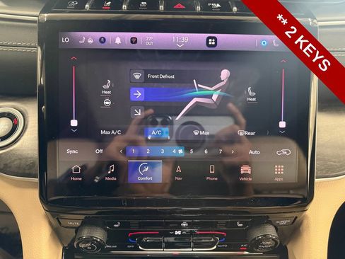 Used 2023 Jeep Grand Cherokee Limited w/ Black Appearance Package AWD/4WD image 28