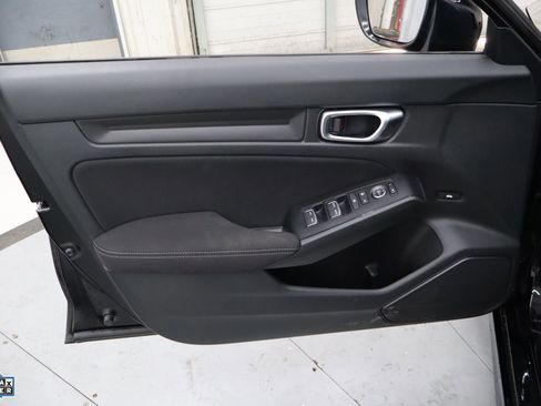 Used 2025 Honda Civic Sport image 14