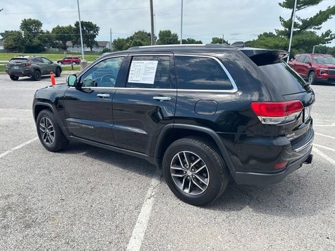 Used 2018 Jeep Grand Cherokee Limited w/ Luxury Group II AWD/4WD image 19