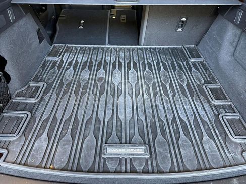 Certified 2026 Land Rover Range Rover Velar S AWD/4WD image 35