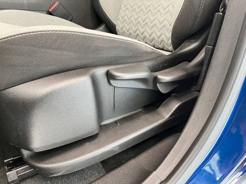 Used 2023 Chevrolet Equinox LS image 16