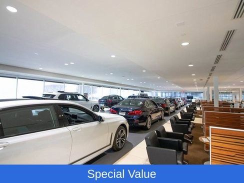 Used 2025 BMW 760i xDrive w/ Executive Package AWD/4WD image 30