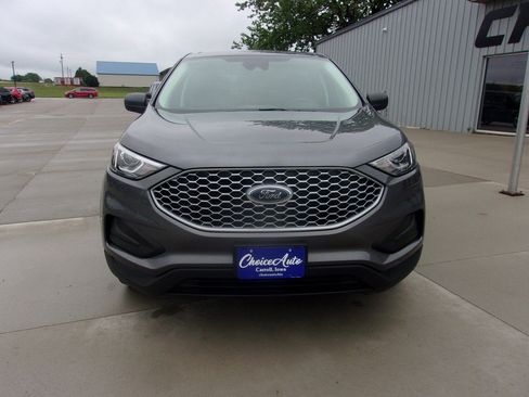 Used 2024 Ford Edge SE AWD/4WD image 4