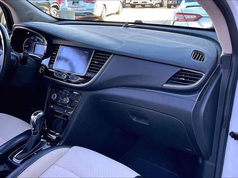 Used 2021 Buick Encore Preferred w/ Safety Package image 18