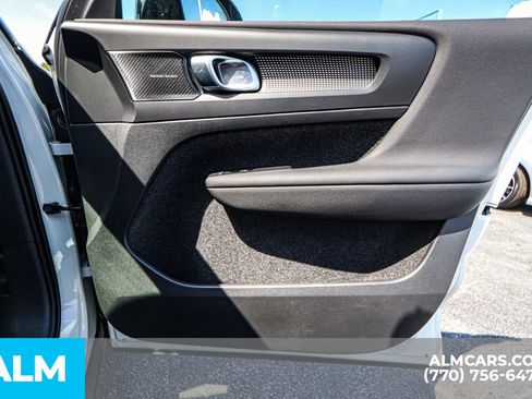 Used 2022 Volvo XC40 P8 Recharge Ultimate image 50