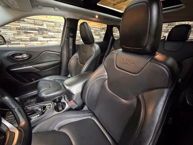 Used 2020 Jeep Cherokee Limited AWD/4WD image 14