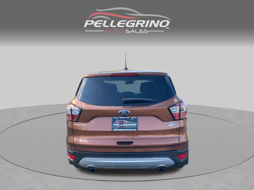 Used 2017 Ford Escape SE w/ SE Cold Weather Package AWD/4WD image 6