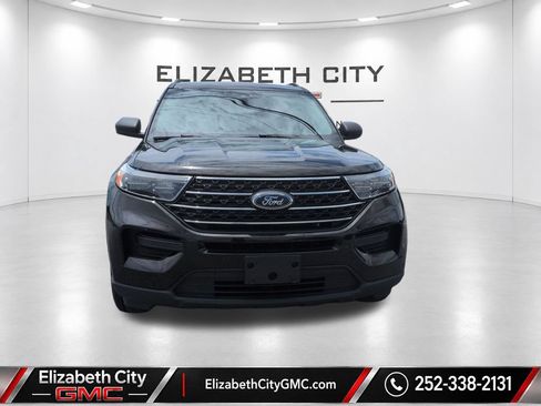 Used 2023 Ford Explorer XLT AWD/4WD image 4