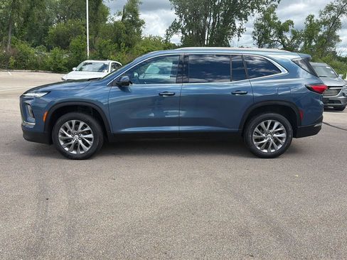 Used 2026 Buick Enclave Preferred AWD/4WD image 2