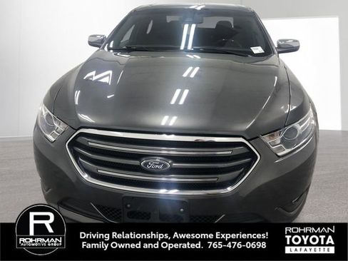Used 2017 Ford Taurus Limited FWD image 10