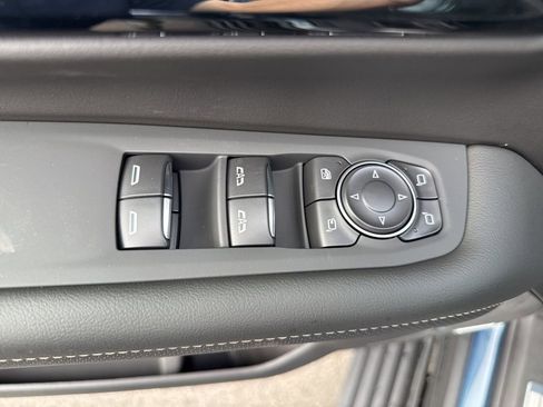 New 2026 Chevrolet Suburban Premier image 29