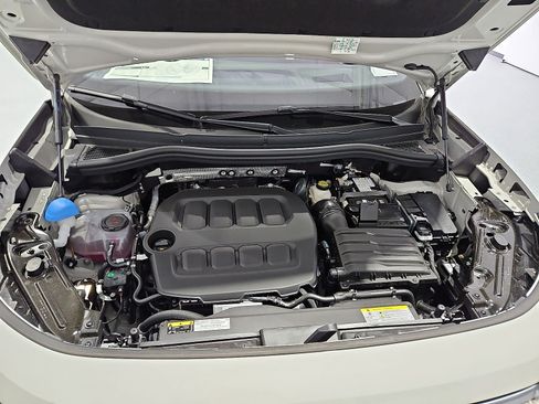 New 2026 Volkswagen Tiguan SEL R-Line AWD/4WD image 11