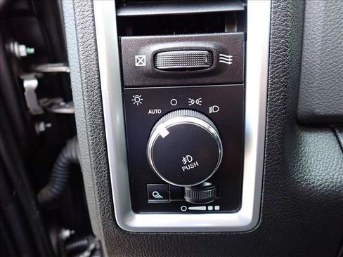 Used 2017 RAM 1500 Big Horn AWD/4WD image 14