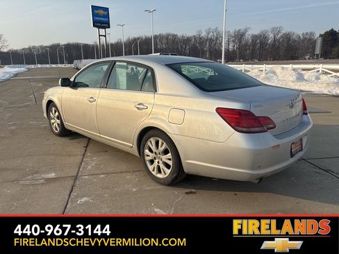 Used 2008 Toyota Avalon XLS image 3