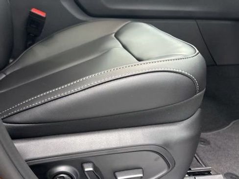 New 2026 Jeep Grand Cherokee L Limited AWD/4WD image 25