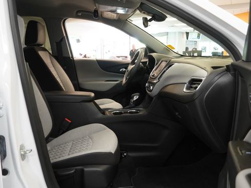 Certified 2023 Chevrolet Equinox LS w/ LS Convenience Package FWD image 27