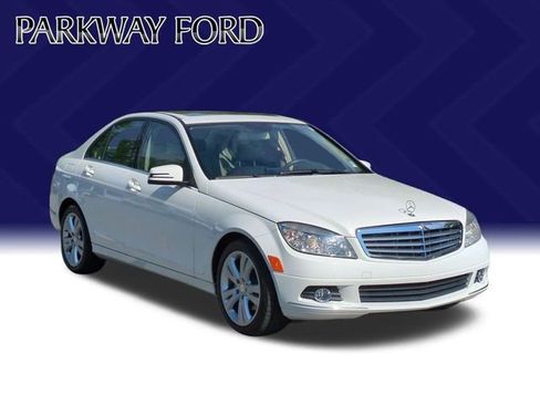 Used 2011 Mercedes-Benz C 300 4MATIC Sedan image 7