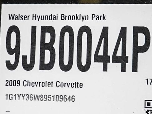 Used 2009 Chevrolet Corvette Convertible w/ Preferred Equipment Group RWD image 24