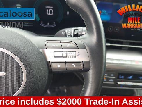 Used 2025 Hyundai Kona SEL image 18