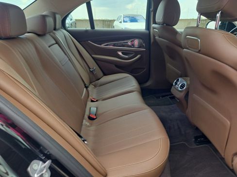 Used 2018 Mercedes-Benz E 300 image 19