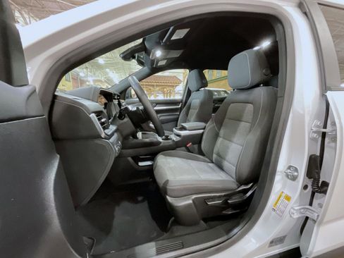 Certified 2025 GMC Terrain Elevation image 10