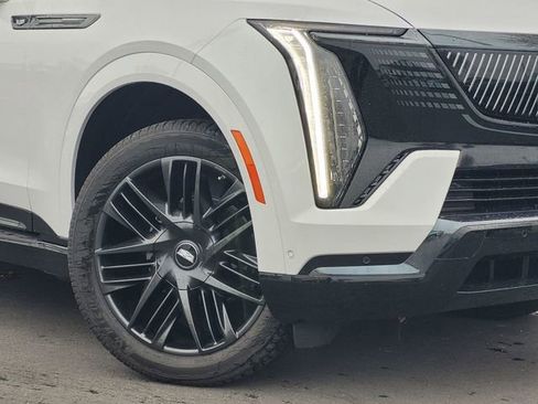New 2025 Cadillac Escalade IQ Sport 2 w/ LPO, ONYX Package image 3