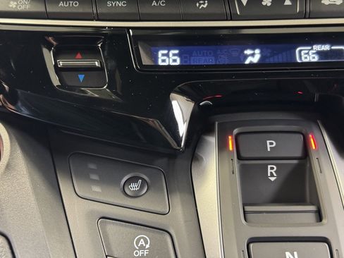 Used 2025 Honda Odyssey Sport-L image 42