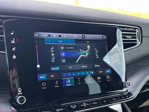 Used 2024 Jeep Wagoneer L Series II w/ Flexible Seating Group image 23