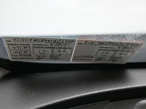 Used 2018 Buick Encore Preferred image 10