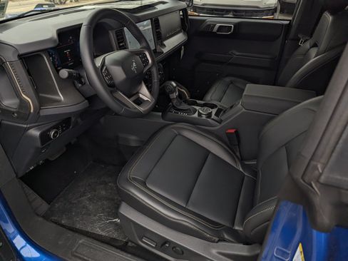 New 2026 Ford Bronco Badlands AWD/4WD image 9