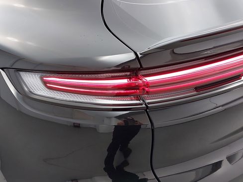 New 2026 Porsche Cayenne image 36