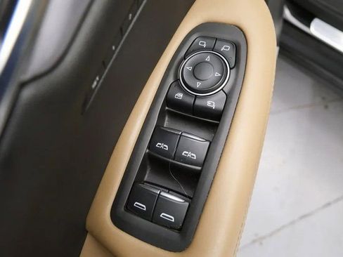 Used 2023 Cadillac XT6 Sport w/ Platinum Package image 14