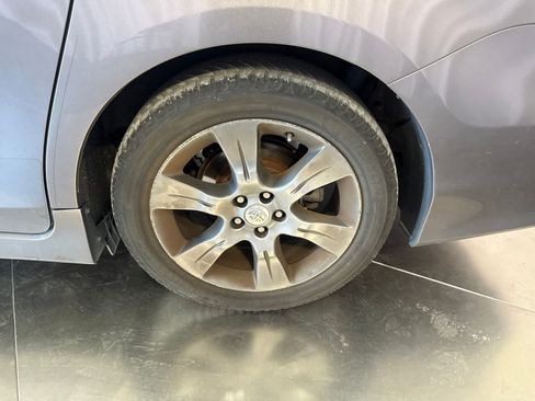 Used 2016 Toyota Sienna SE Premium FWD image 7