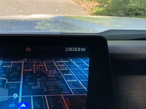 Used 2025 Ford Expedition Active RWD image 32