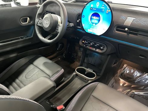 Used 2025 MINI Cooper S FWD image 17