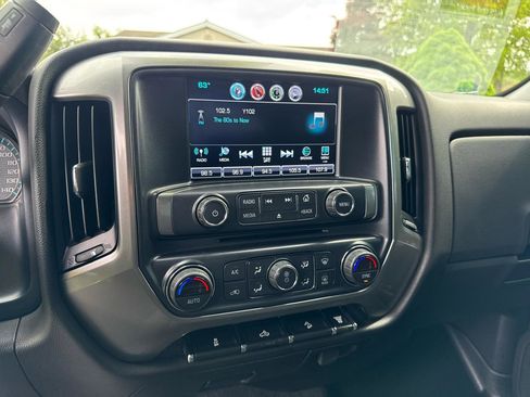 Used 2019 Chevrolet Silverado 2500 LT w/ LT Convenience Package AWD/4WD image 13