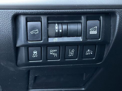 Used 2018 Subaru Outback 2.5i Limited image 28