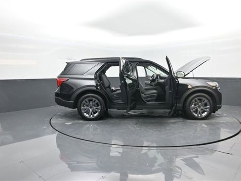 New 2026 Ford Explorer Active w/ Active Comfort Package image 35