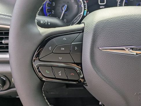 New 2026 Chrysler Pacifica Limited w/ S Appearance Package image 19