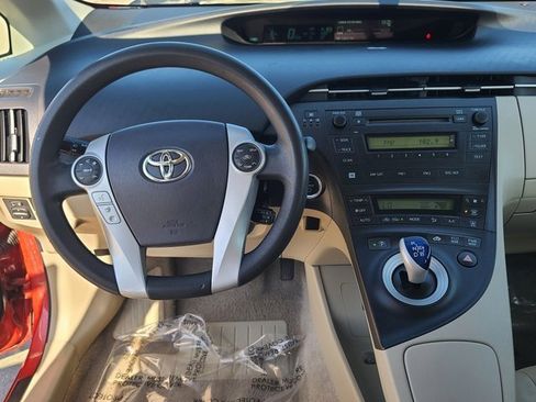 Used 2010 Toyota Prius Five image 16