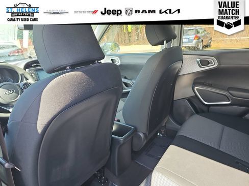 Used 2021 Kia Soul LX FWD image 20