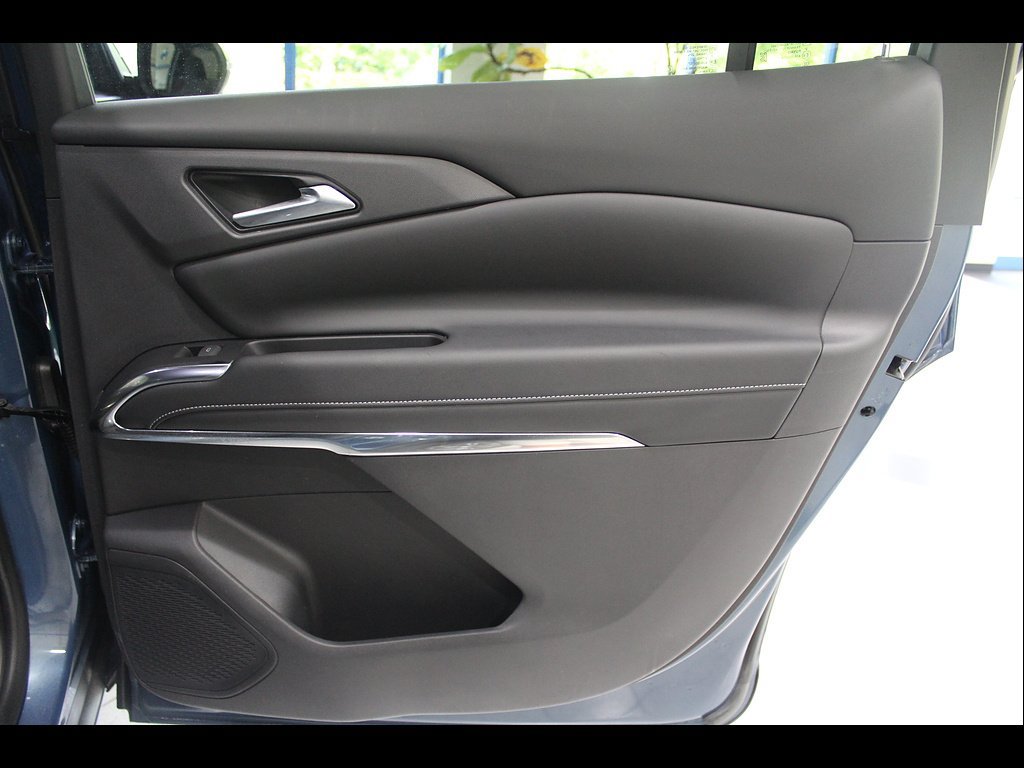 Used 2024 Chevrolet Traverse LS FWD image 22